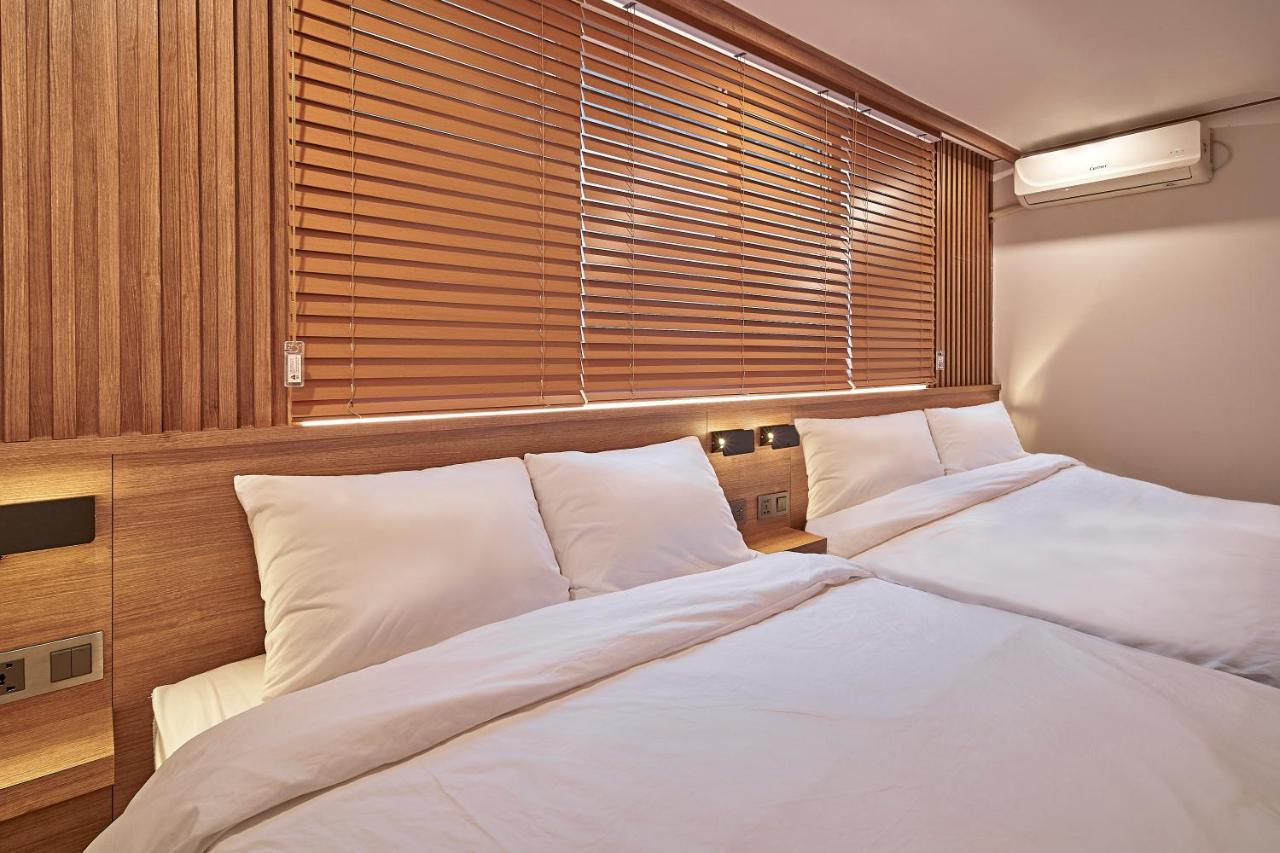 Monday Cracker Hongdae Hotel Seoul Ngoại thất bức ảnh
